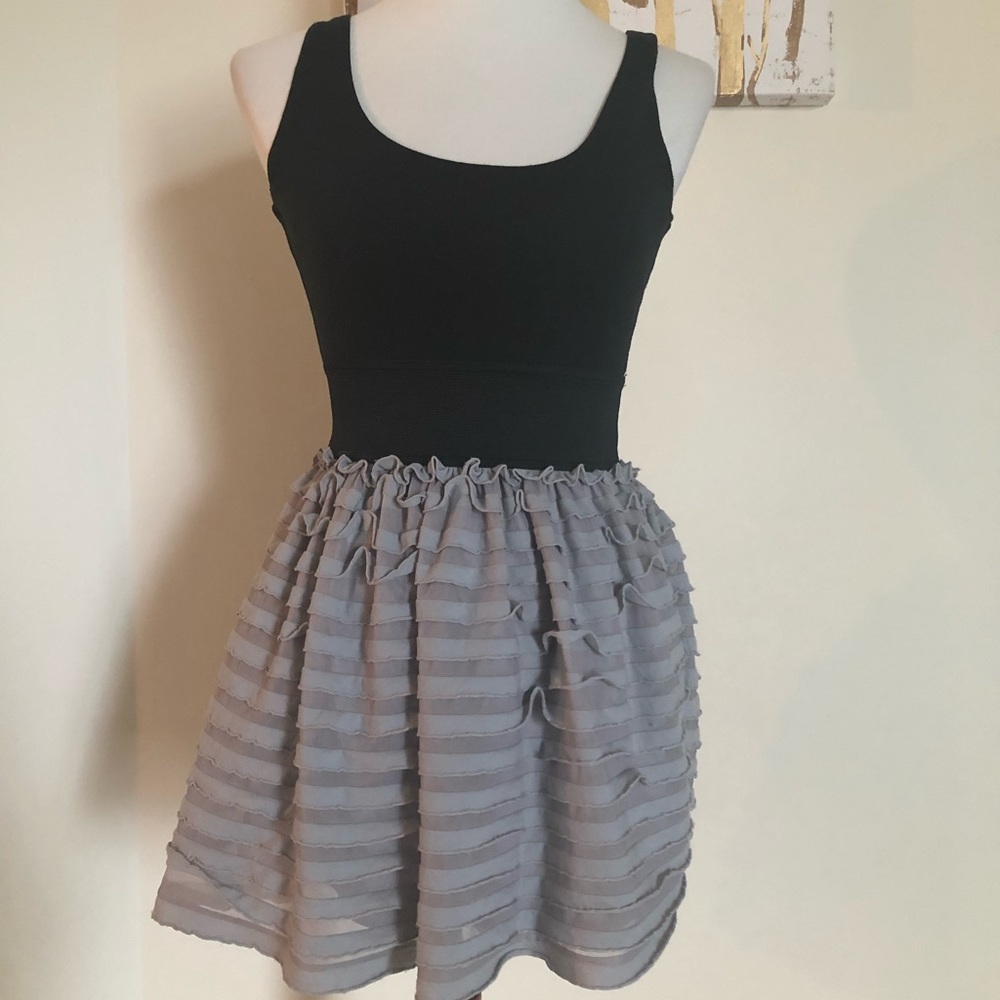 Max Azria Miley Cyrus Cute Ruffle Tank Dress - Picture 2 of 7